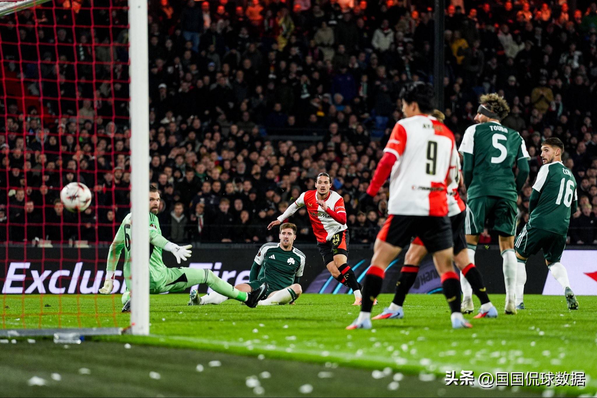 包含集结日荷甲焦点战，浙江队复出首秀，信心回归，球探报告显示潜力的词条