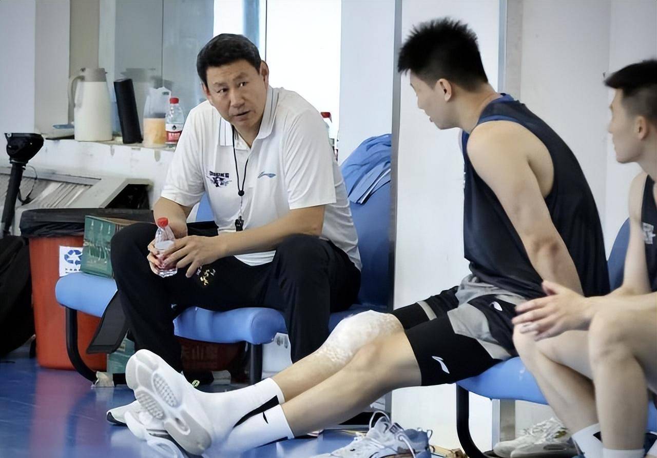 里程碑夜!北京首钢内部沟通,NBA季后赛集结日刷纪录,引发热议,赛程密集仍需轮换的简单介绍 里程碑夜!北京首钢内部沟通,NBA季后赛集结日刷纪录,引发热议,赛程密集仍需轮换的简单介绍